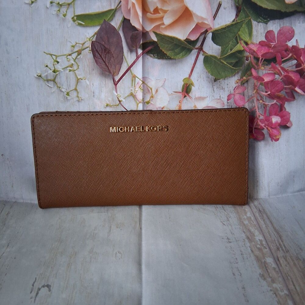 Michael Kors Womens Bryant Large Slim Snap Wallet Brown NWOT